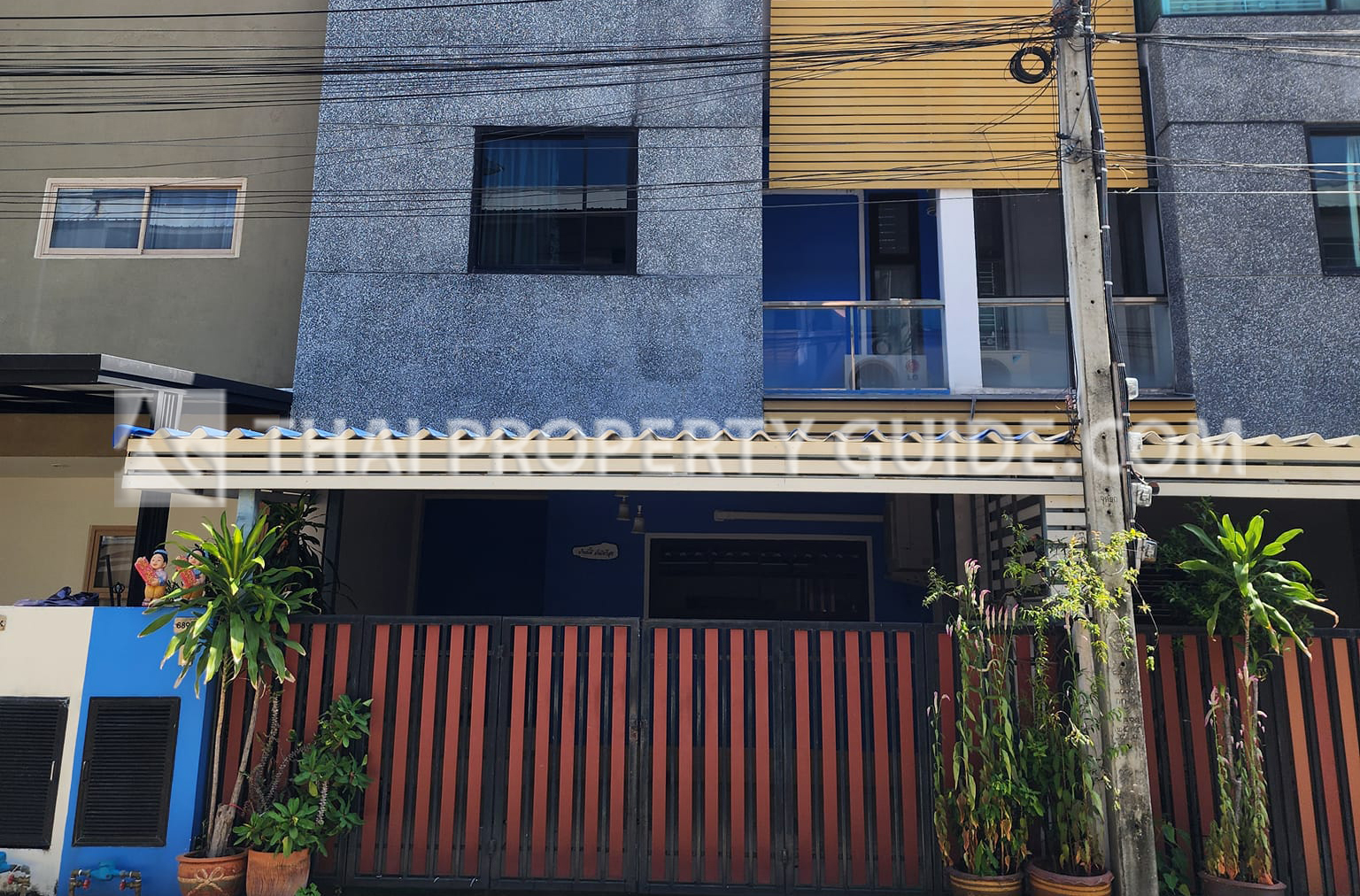 Townhouse in Sukhumvit